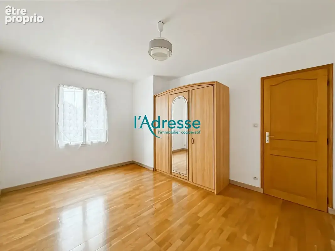 Maison familiale Bouafle de 118m² et 4 chs - photo 16