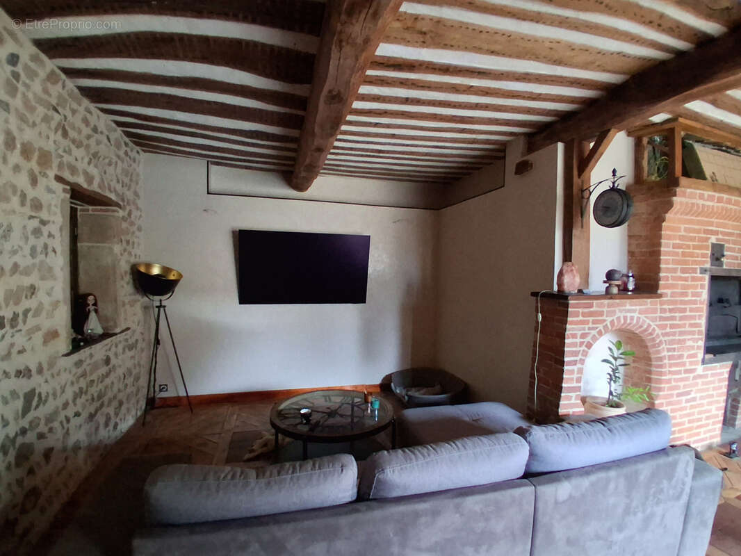 Maison à FLEURY-LA-MONTAGNE