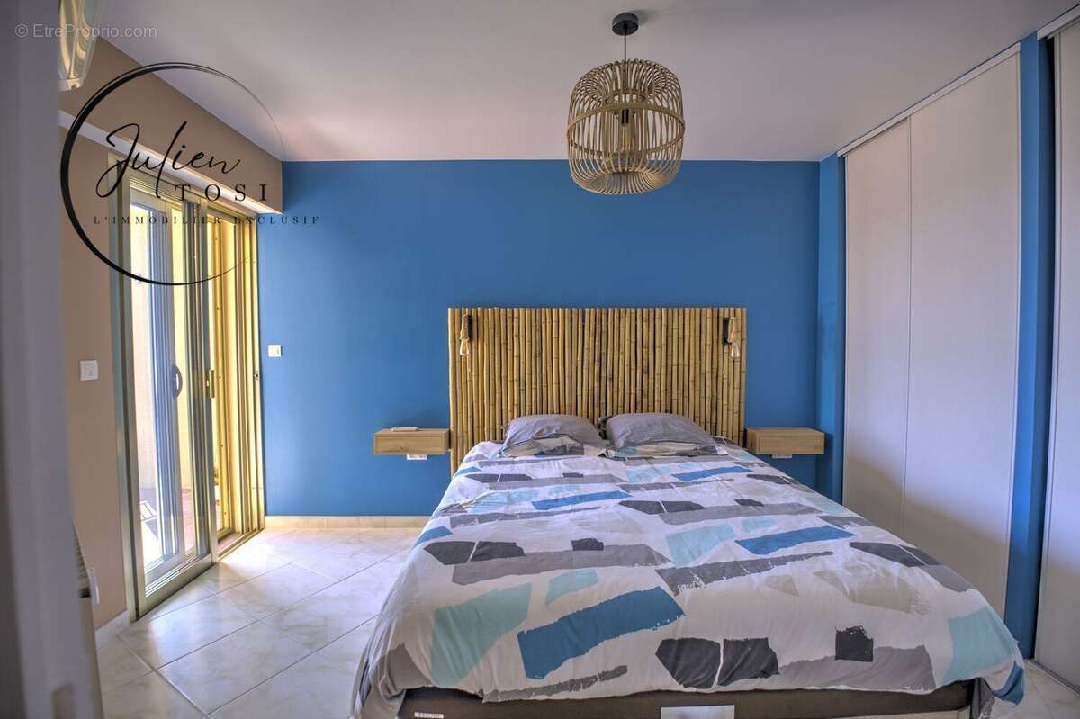 Appartement à VALLAURIS