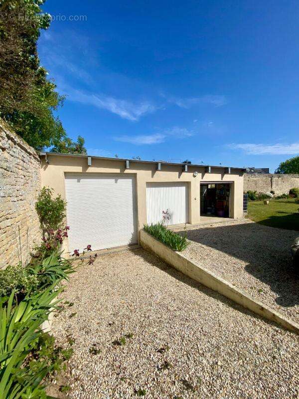 Maison à COURSEULLES-SUR-MER