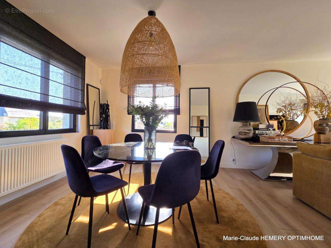 Dinard, Thalassothérapie, belle Villa BBC de 202m² sur parcelle de 400 m² clôturée et paysagée. Rénovation récente de qualité - photo 6