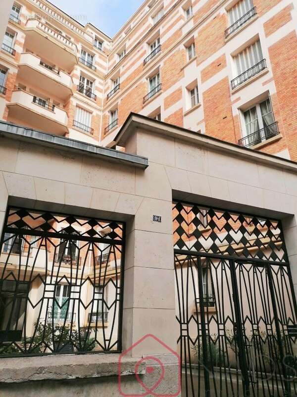 Appartement à PARIS-20E