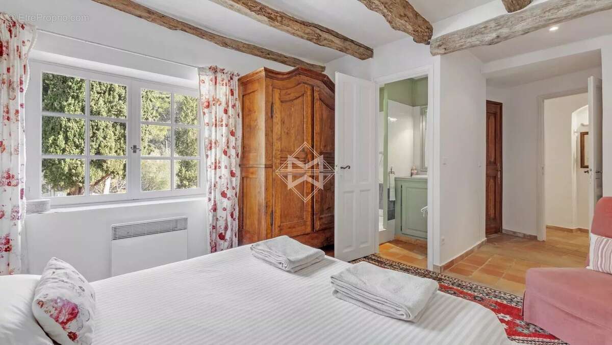 Canton de Fayence – Charmante maison provençale avec vue sur le vieux village - photo 16