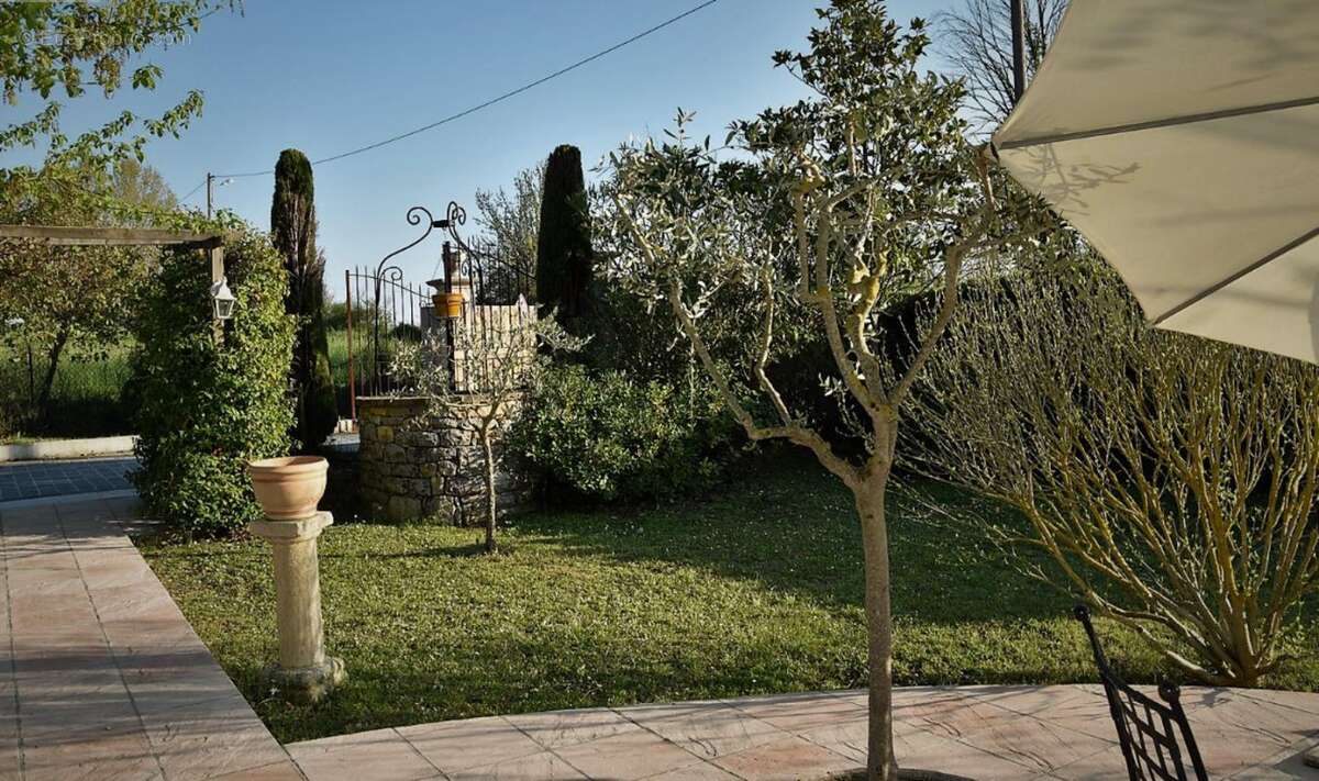 Commerce à MONTAUROUX