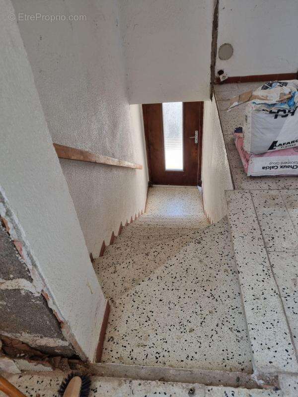 Maison à LA DIGNE-D'AMONT