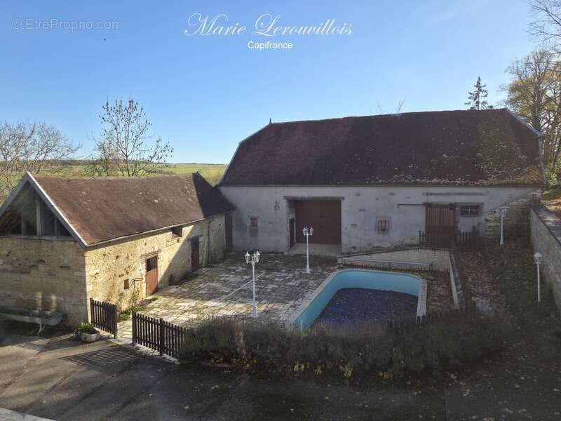 Maison à CHAOURCE