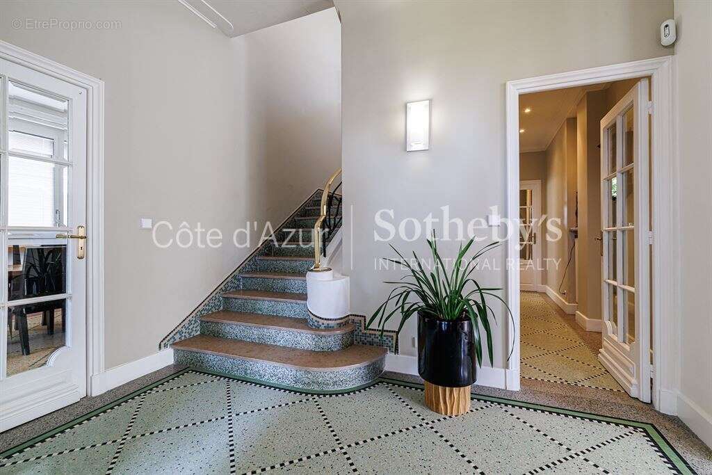 Maison Belle-Époque rénovée à Nice Cimiez, proche du Regina - photo 6