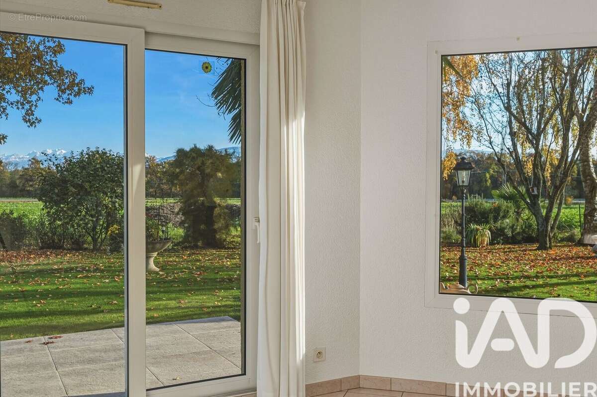 Photo 4 - Maison à PREVESSIN-MOENS