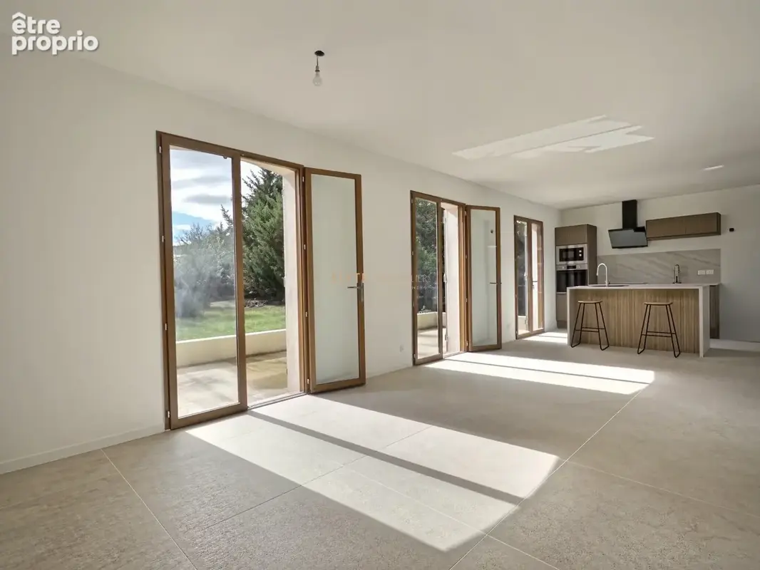 Maison 5 pièces 132 m² à vendre à Nans-Les-Pins (83860) - photo 4