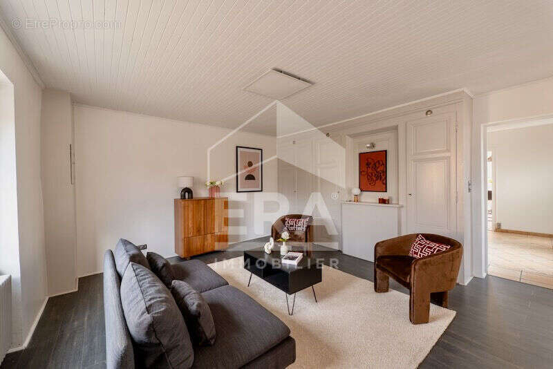 Maison à SOUCIEU-EN-JARREST