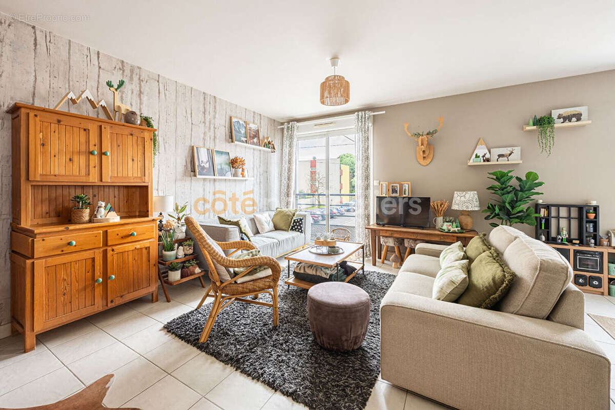 Appartement à REZE