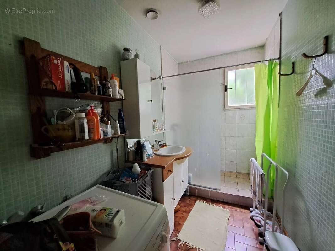 Maison à MONTELIMAR