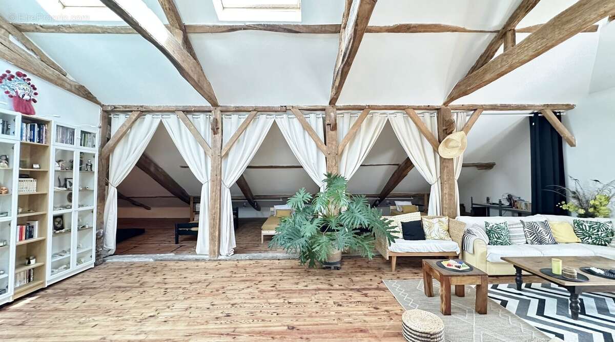 Maison à SAUBRIGUES