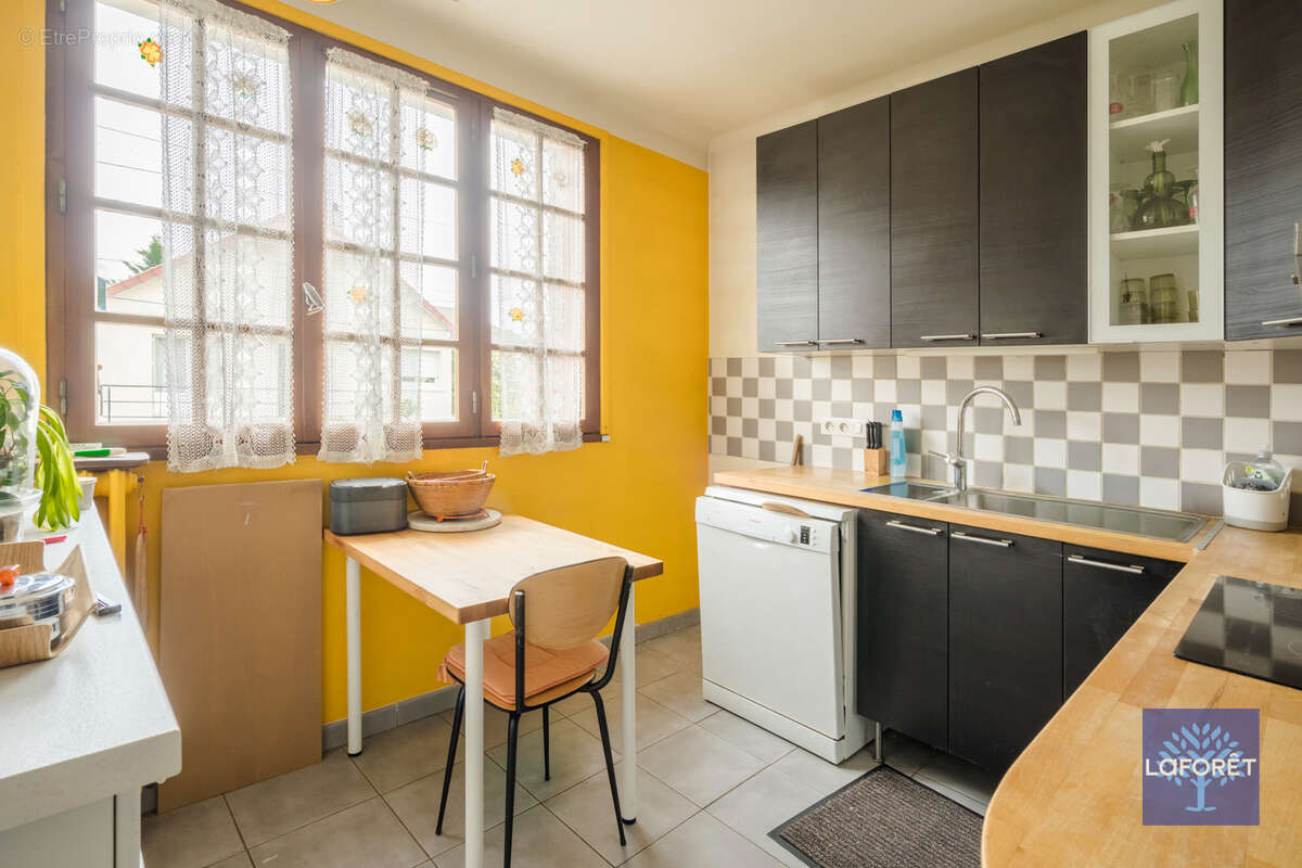 Maison à LES PAVILLONS-SOUS-BOIS