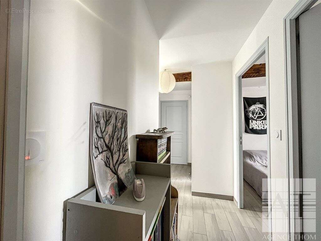 Maison à MONTREUIL-POULAY