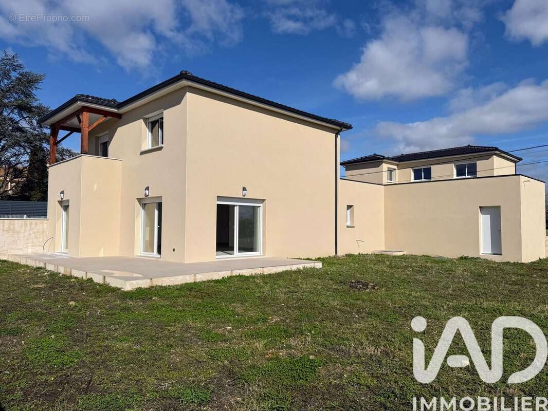 Photo 2 - Maison à FELINES