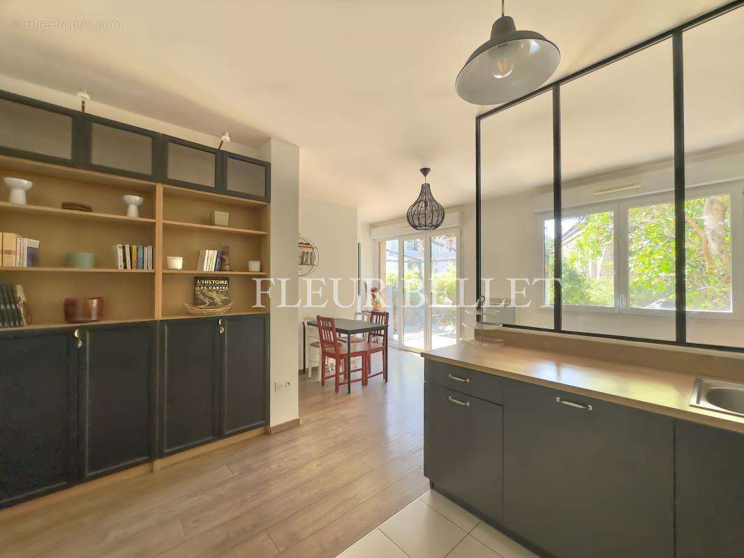 Appartement à ISSY-LES-MOULINEAUX