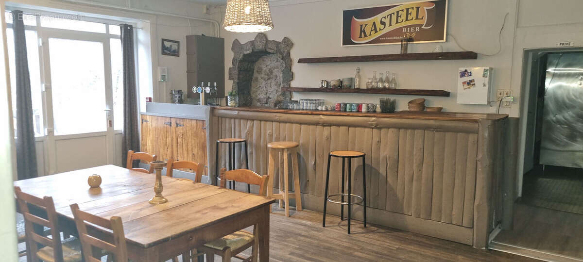 Appartement à LE MAYET-DE-MONTAGNE
