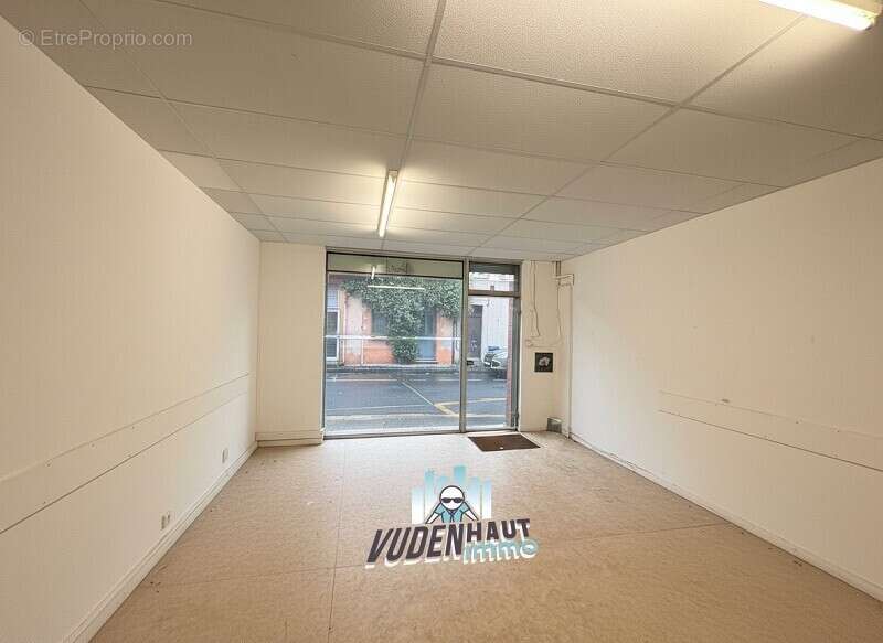Commerce 375 m² à Toulouse  - photo 24