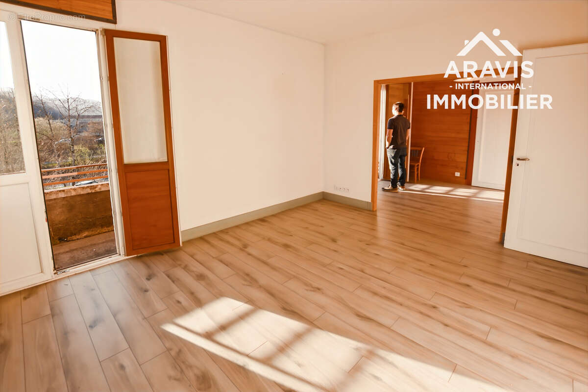 Appartement à TANINGES