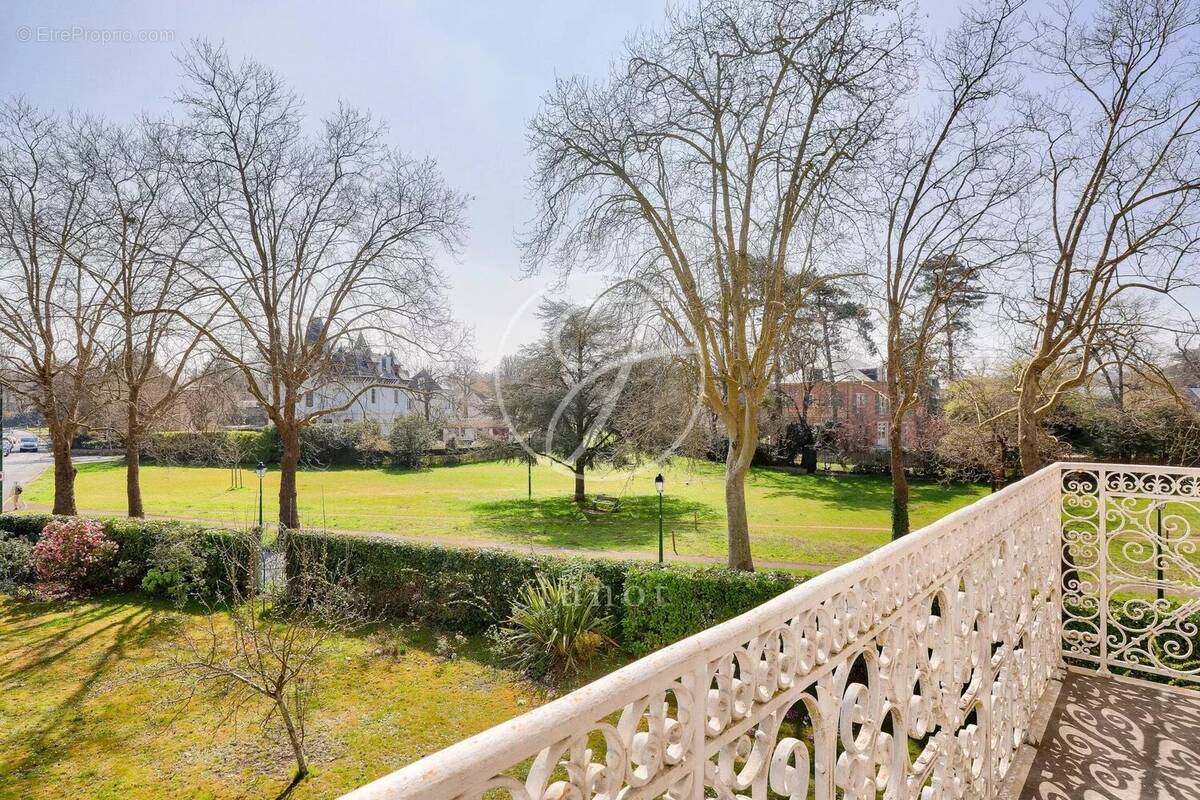 Maison à LE VESINET