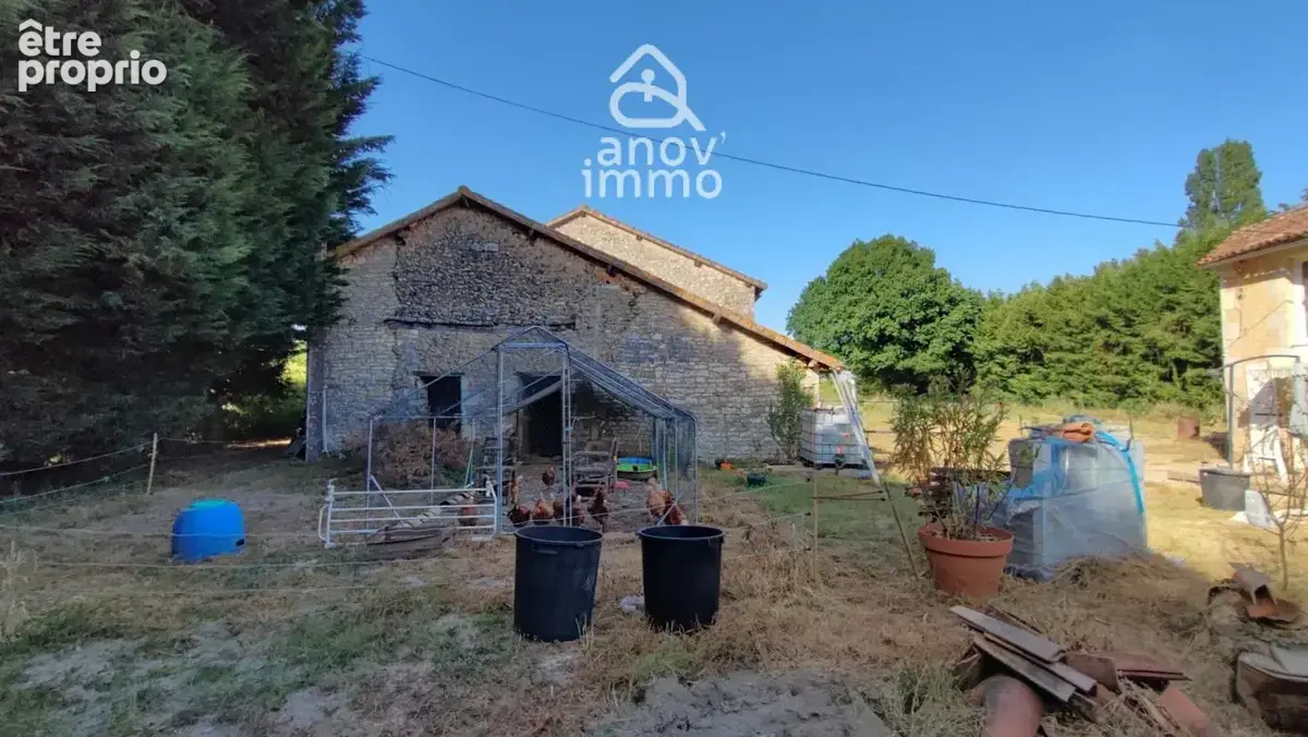 Corps de ferme - Maison, granges, terrasses et jardin - photo 4