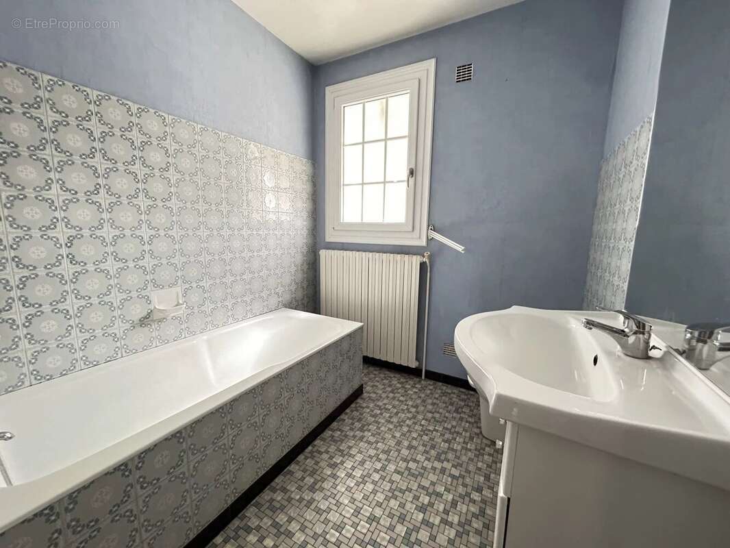 Maison à SAINT-AUBIN-LE-CLOUD