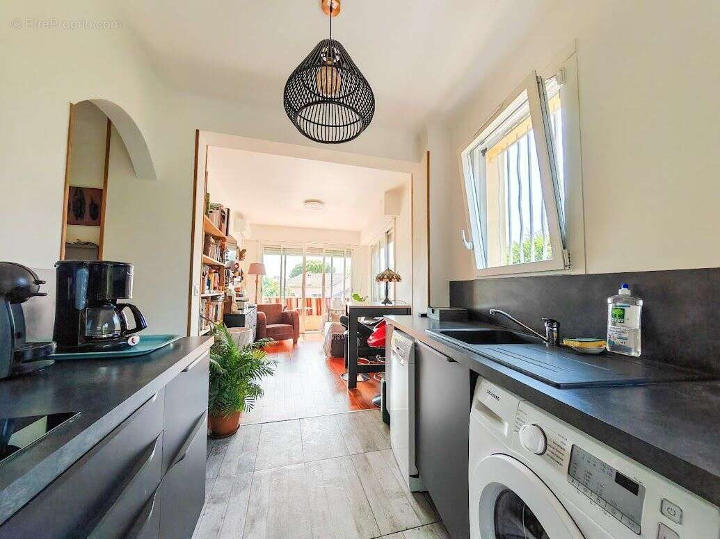 Appartement à VILLENEUVE-LOUBET