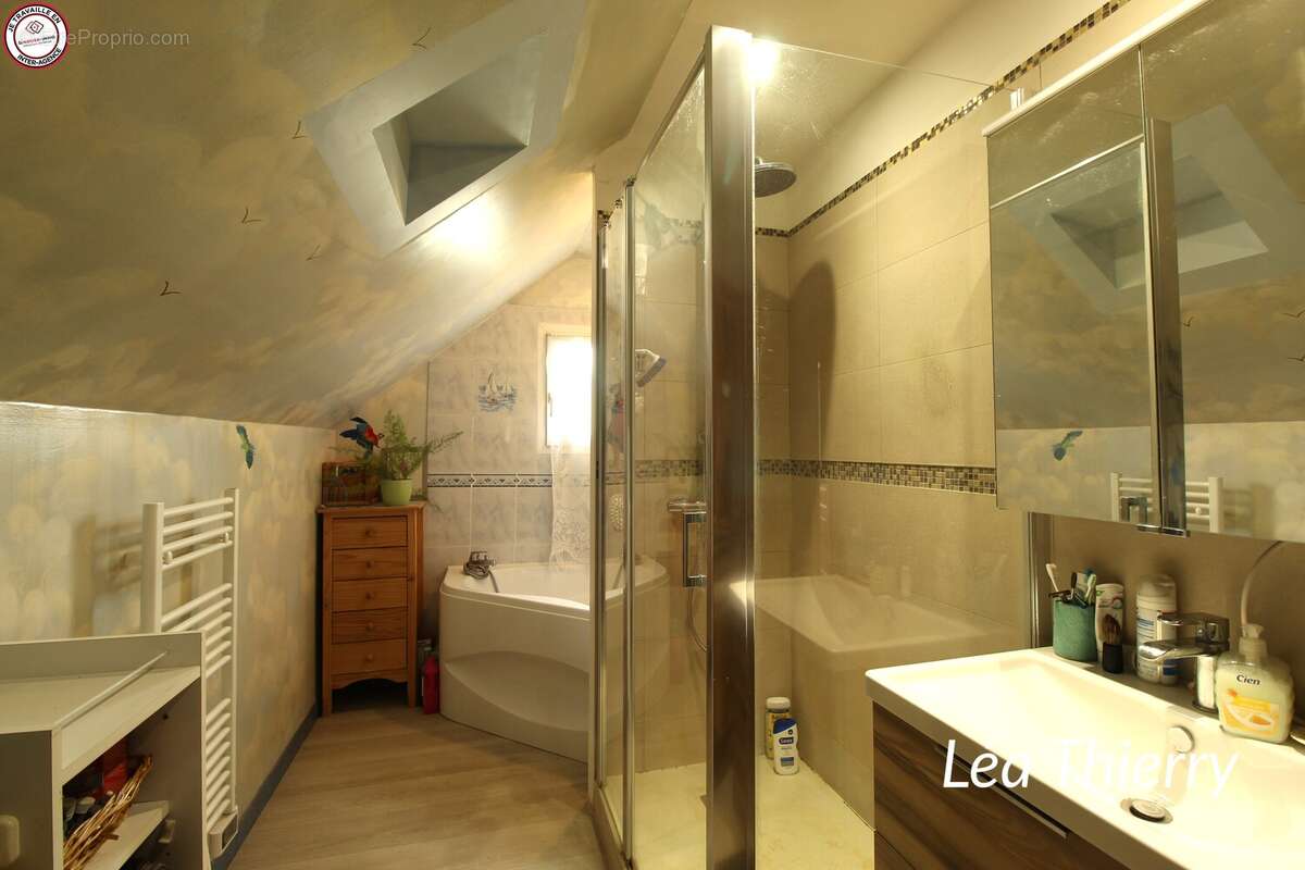 Maison à FLEURY-SUR-ANDELLE