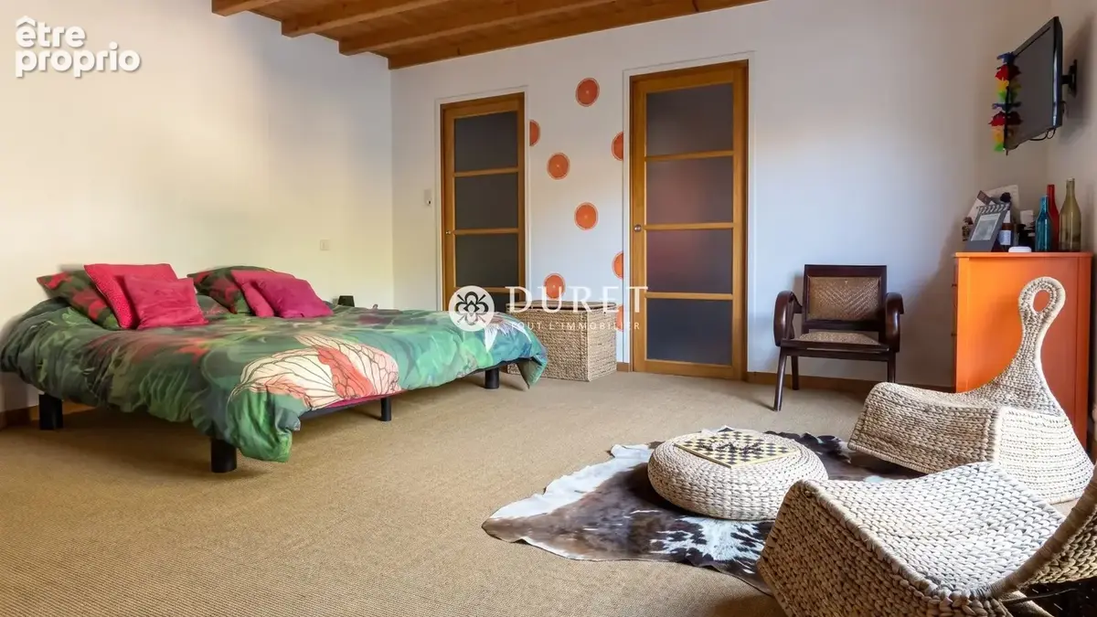 Maison 7 pièces 210 m² à vendre à Le Longeron (49710) - photo 7