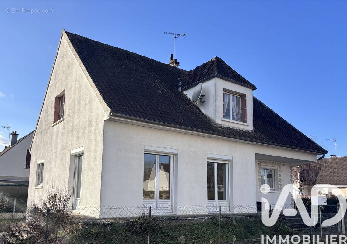 Photo 1 - Maison à SENLIS