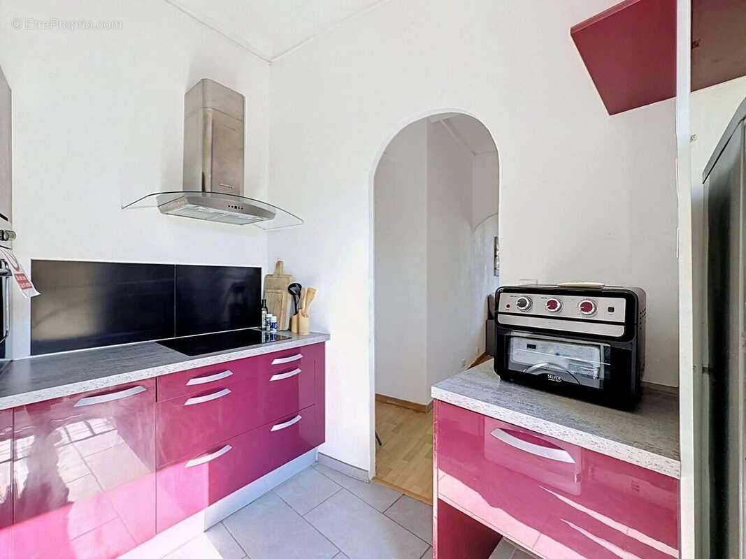 Appartement 3 pièces + cave en location - photo 8
