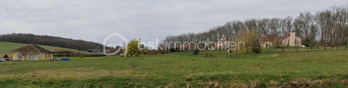Terrain constructible avec deux lots - photo 2