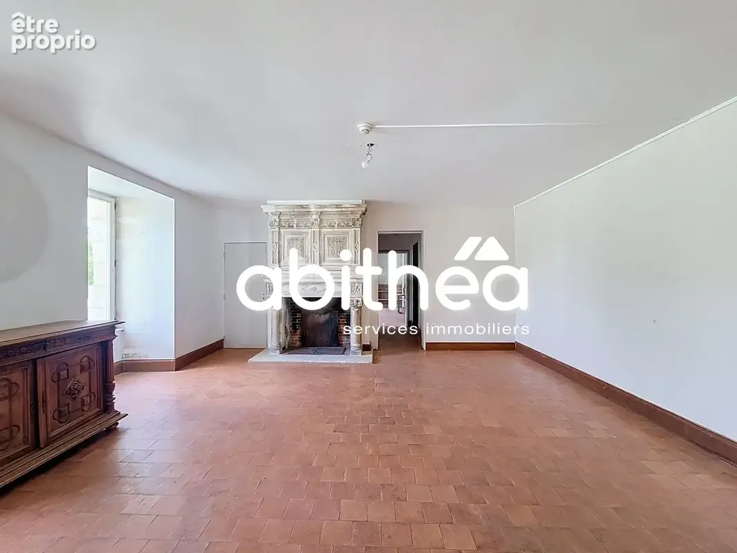 Demeure  707m2  11 chambres suites  chai  dependances  5.5 ha2 - photo 5