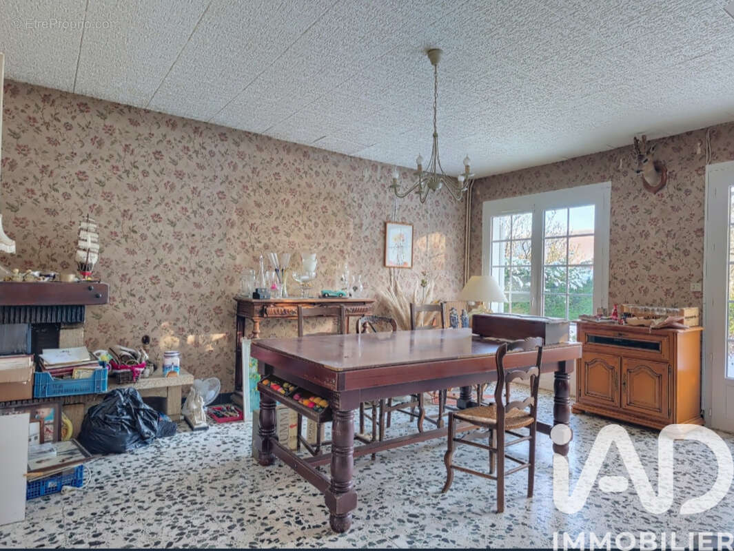 Photo 6 - Maison à ROINVILLE