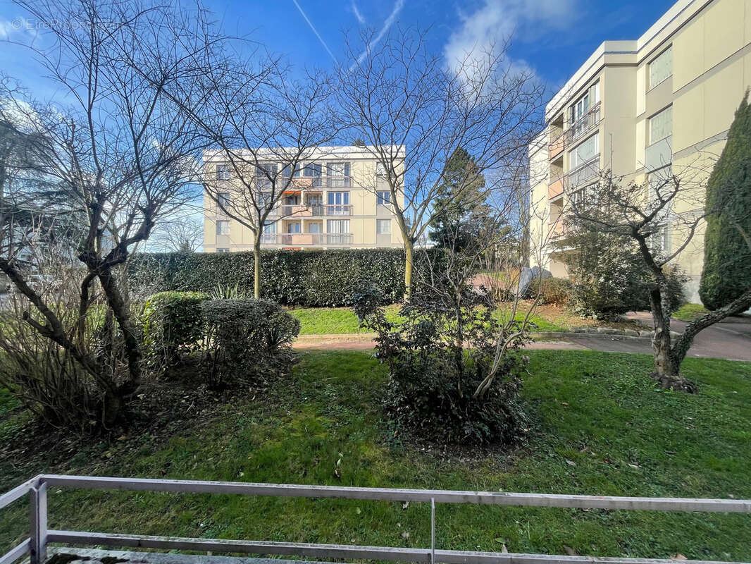 Appartement à BRON
