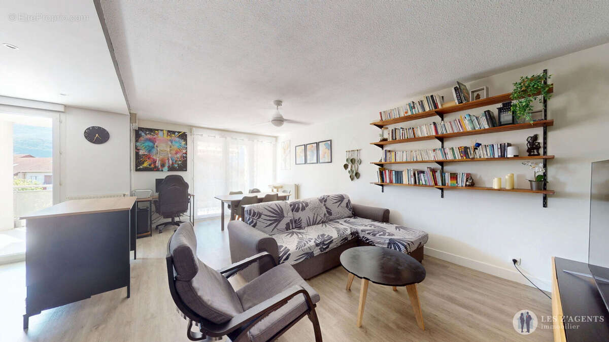 À VENDRE - Superbe T5 de 98 m² à Échirolles - photo 7
