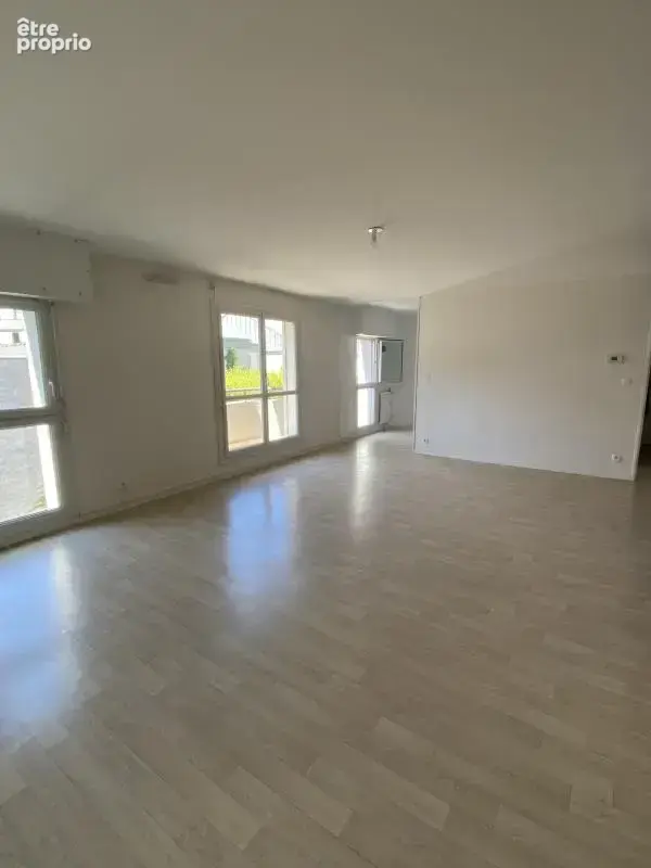 Appartement 4 pièces - proche Palais de justice - photo 6