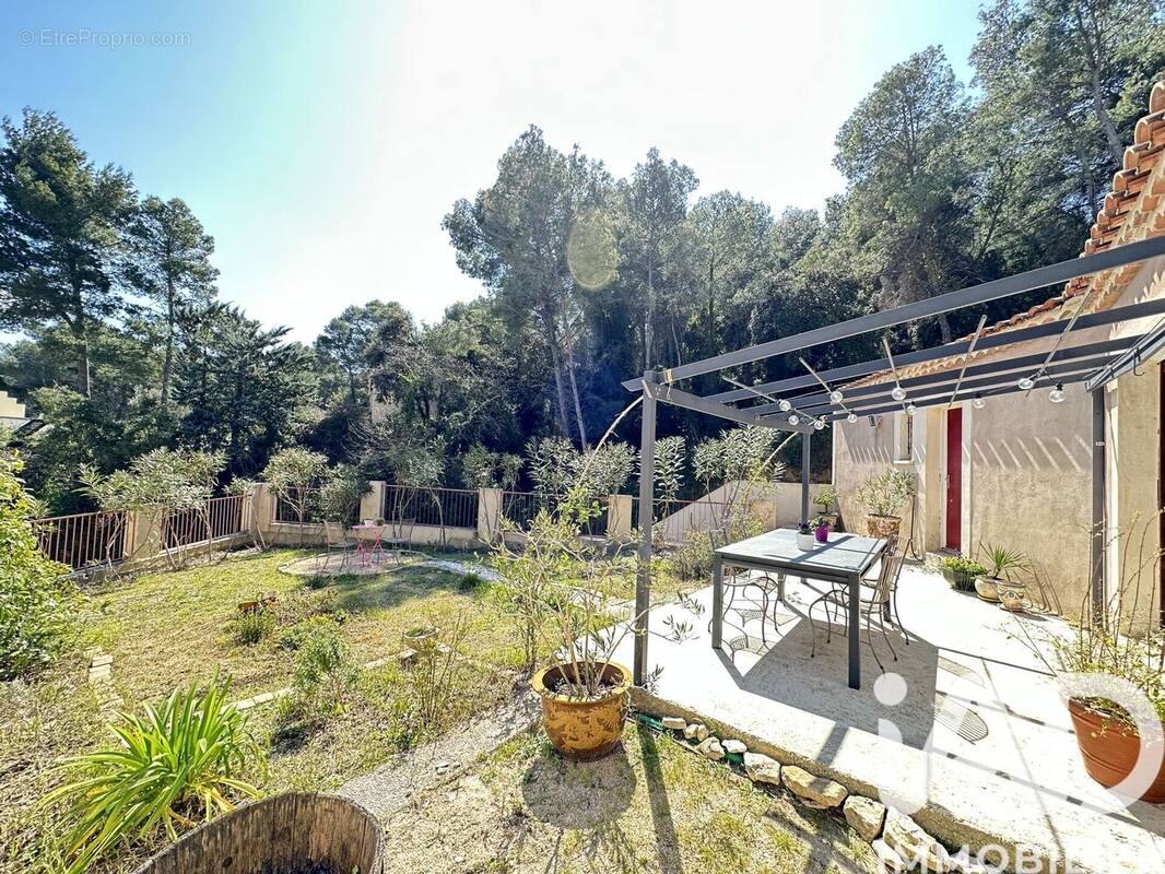 Photo 1 - Maison à CALVISSON