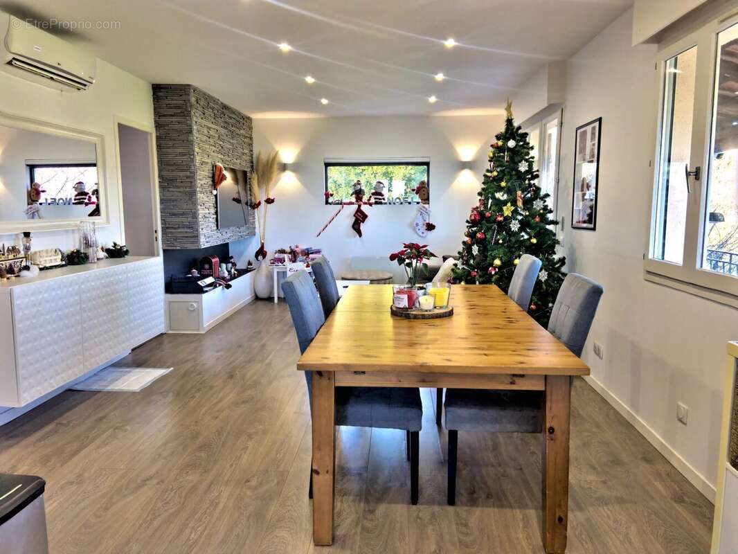 Maison à SAINT-LAURENT-DU-VAR