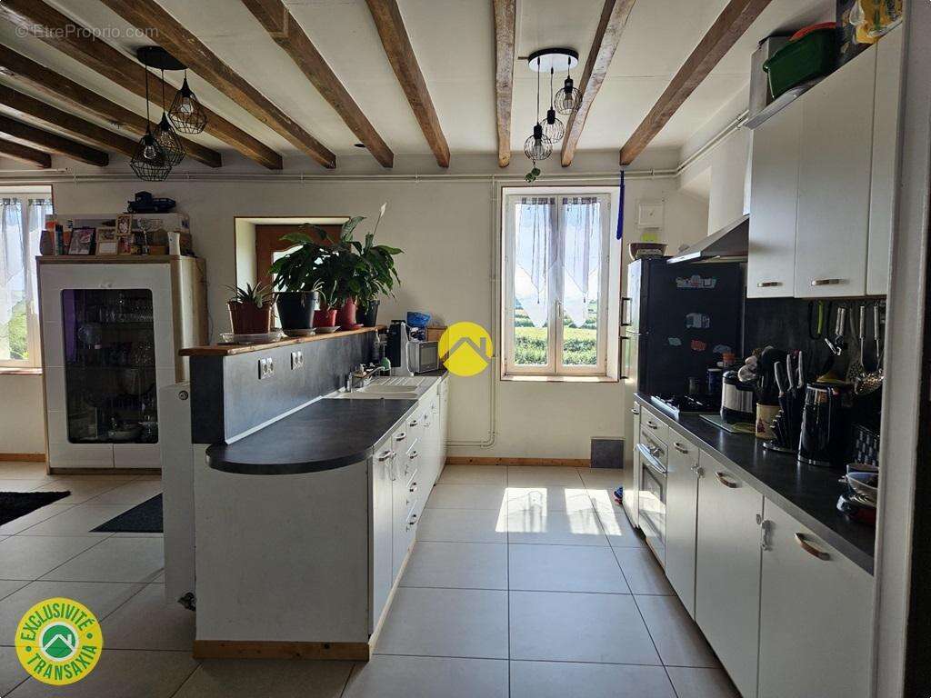 Maison à COSNE-D&#039;ALLIER