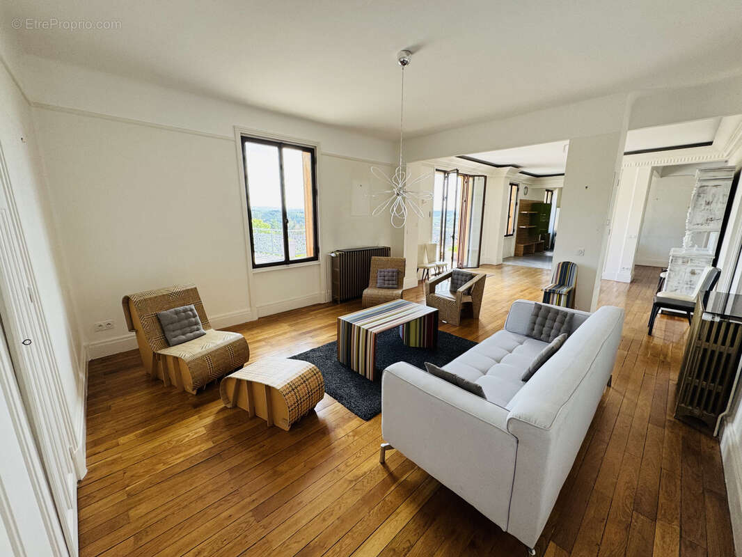 Appartement à THIERS