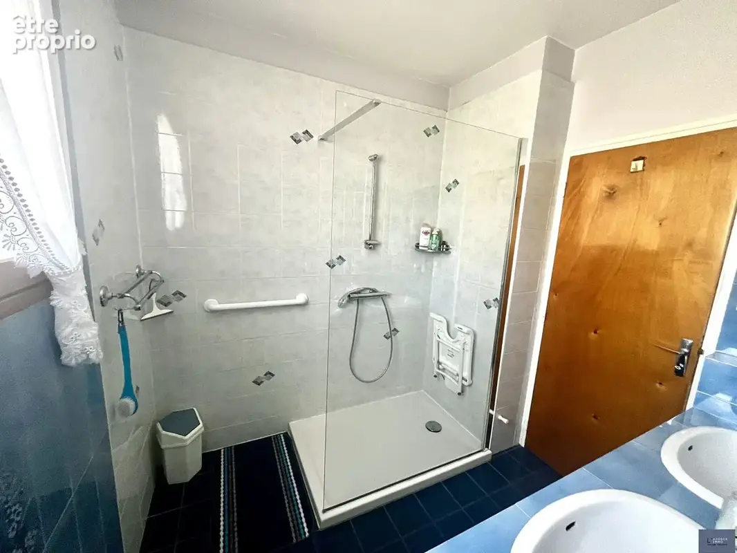 Maison 8 pièces 143 m² à vendre à Saint-Chely-D'apcher (48200) - photo 6