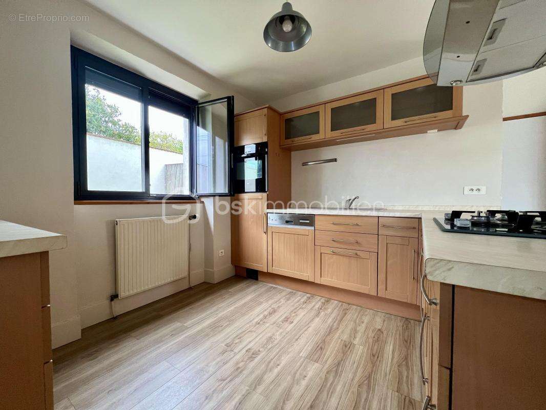 Maison à VAUX-LE-PENIL