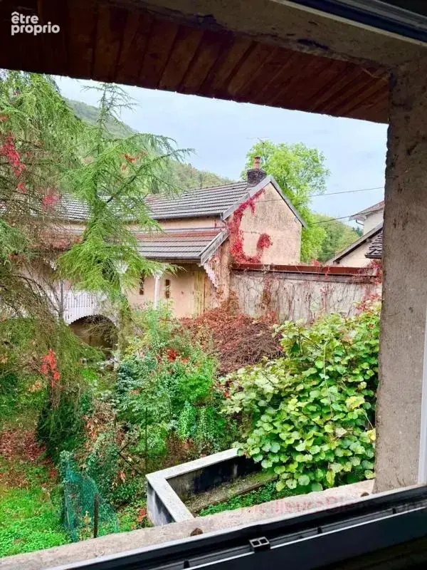Maison de ville mitoyenne sur 3 niveaux à rénover - Spécial investisseur - Possibilité 3 logements - photo 5