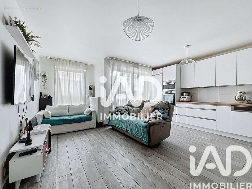 Photo 2 - Appartement à IVRY-SUR-SEINE