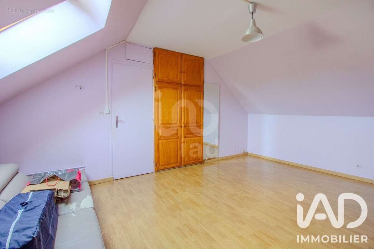 Maison 104 m² à Bethisy-Saint-Martin  - photo 8
