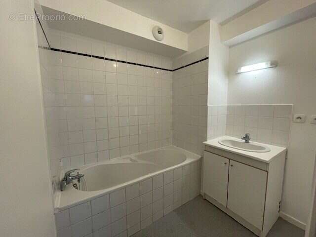 Appartement à VEZIN-LE-COQUET