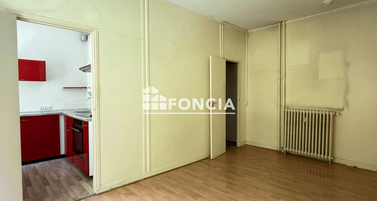 Appartement à SAINT-MAUR-DES-FOSSES