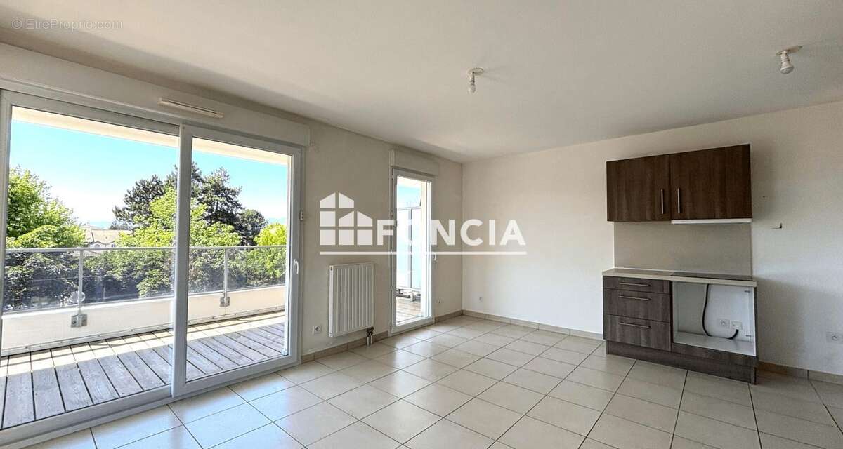 Appartement à DOUVAINE